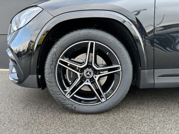 MERCEDES-BENZ GLA 200 d AMG Line  GLA 200 d AMG Line