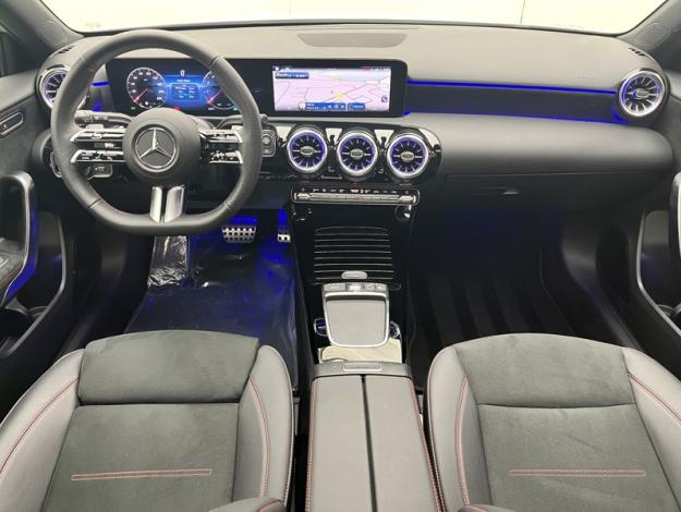 MERCEDES-BENZ Classe A 180 AMG Line  