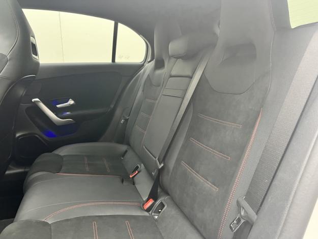 MERCEDES-BENZ Classe A 180 AMG Line  