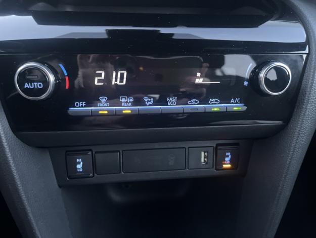 TOYOTA  1.5 HYBRID 116H Design Cargo   