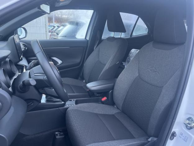 TOYOTA  1.5 HYBRID 116H Design Cargo   