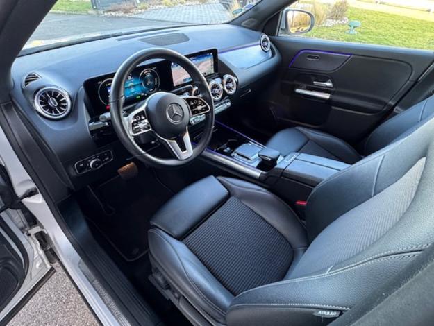 MERCEDES-BENZ EQA 250 Progressive Line  