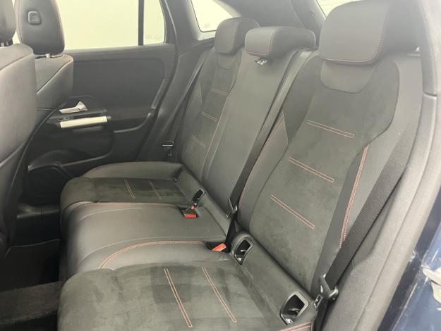 MERCEDES-BENZ GLA 200 d AMG Line  