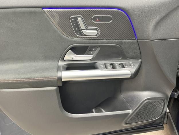 MERCEDES-BENZ GLA 200 d AMG Line  