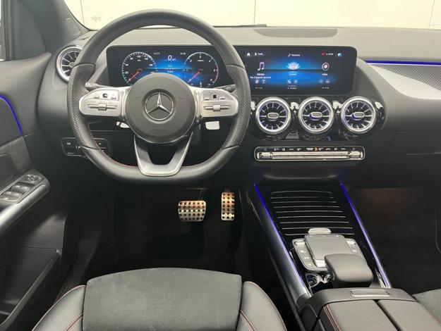 MERCEDES-BENZ GLA 200 d AMG Line  