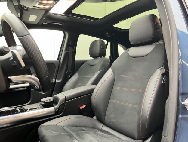 MERCEDES-BENZ GLA 200 d AMG Line  