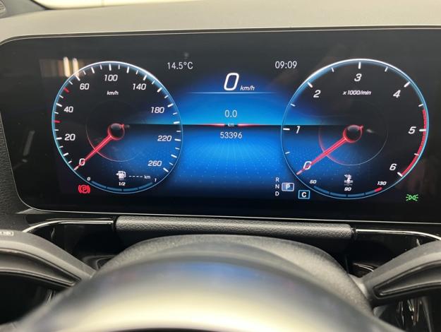 MERCEDES-BENZ GLA 200 d AMG Line  