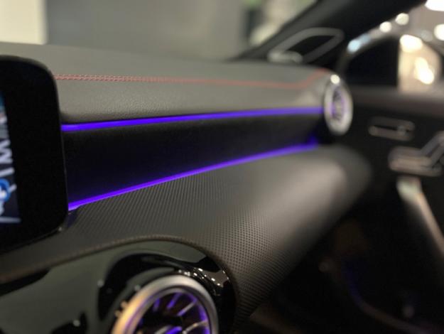 MERCEDES-BENZ CLA Shooting Brake CLA 200 d Shooting Brake AMG Line  