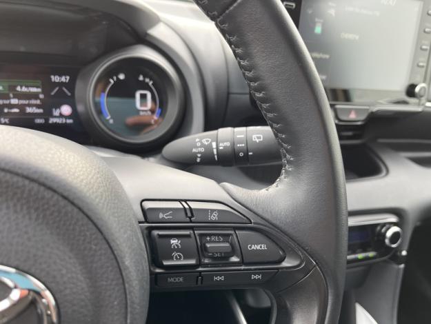 TOYOTA Yaris Hybride 116h Design  