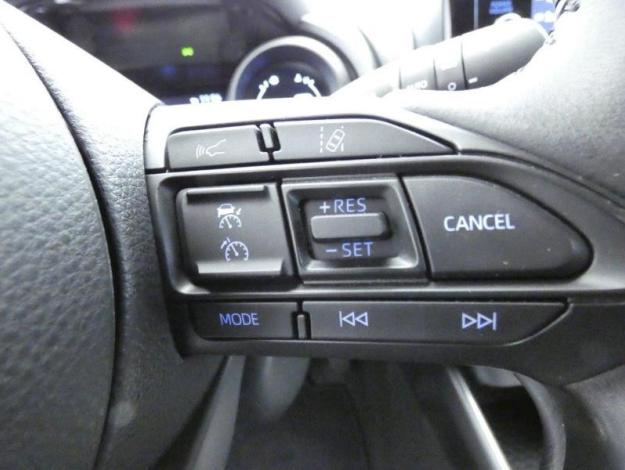 TOYOTA Yaris Hybride 116h Design  