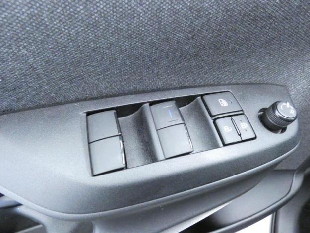 TOYOTA Yaris Hybride 116h Design  