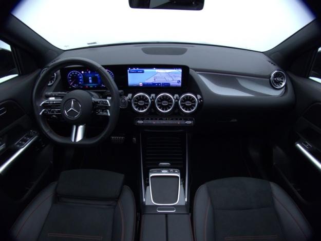 MERCEDES-BENZ GLA 250 e Hybrid EQ AMG Line  