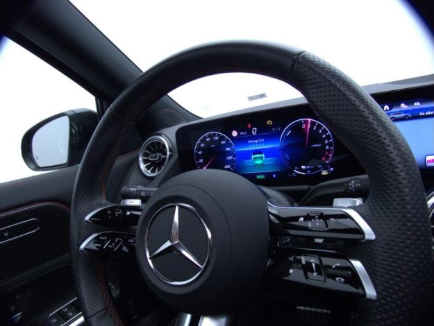 MERCEDES-BENZ GLA 250 e Hybrid EQ AMG Line  