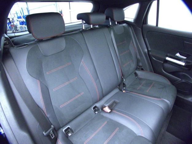 MERCEDES-BENZ GLA 250 e Hybrid EQ AMG Line  