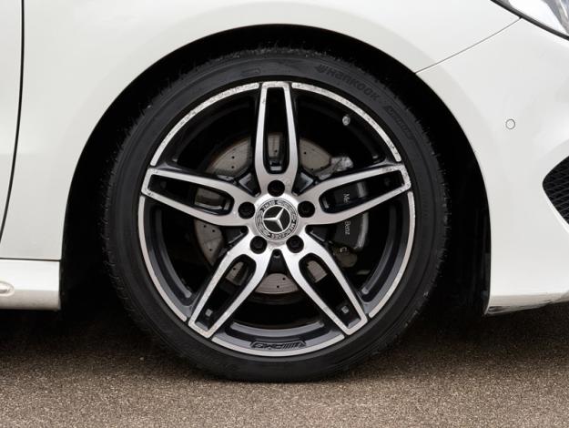 MERCEDES-BENZ Classe B B 200 d Fascination  