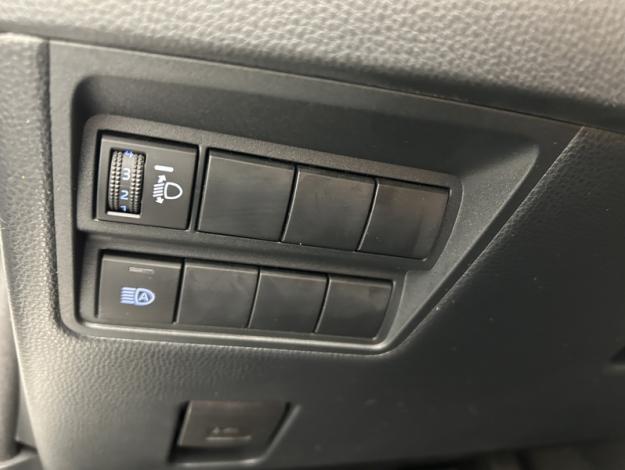 TOYOTA Yaris 116h Design  PACK CONFORT