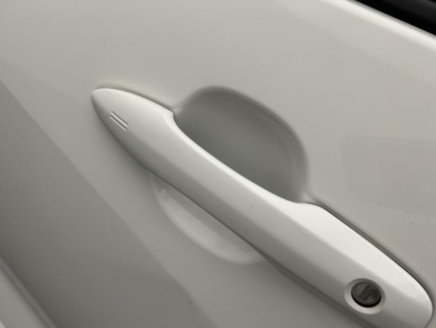 TOYOTA Yaris 116h Design  PACK CONFORT