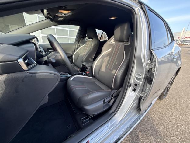 TOYOTA Corolla 122h GR Sport  