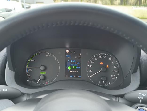 TOYOTA Yaris Hybride 116h Dynamic Business   1.5 116 ch 