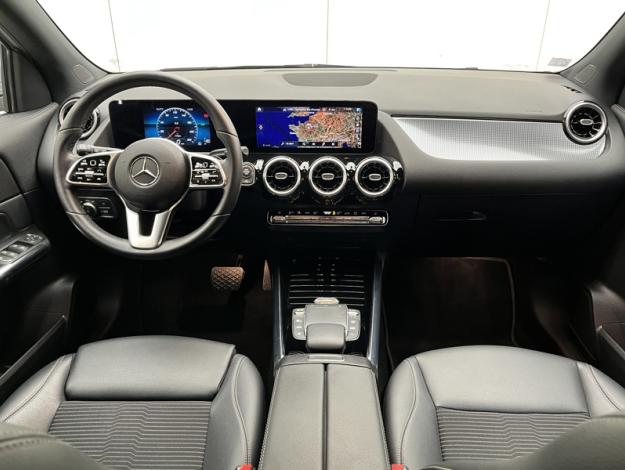 MERCEDES-BENZ GLA 200 d Progressive Line  