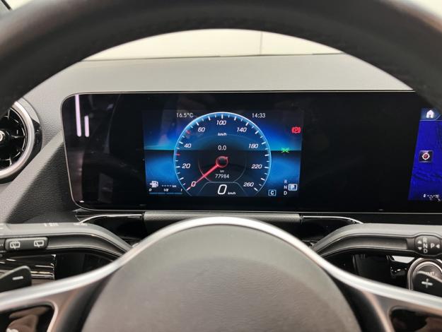 MERCEDES-BENZ GLA 200 d Progressive Line  