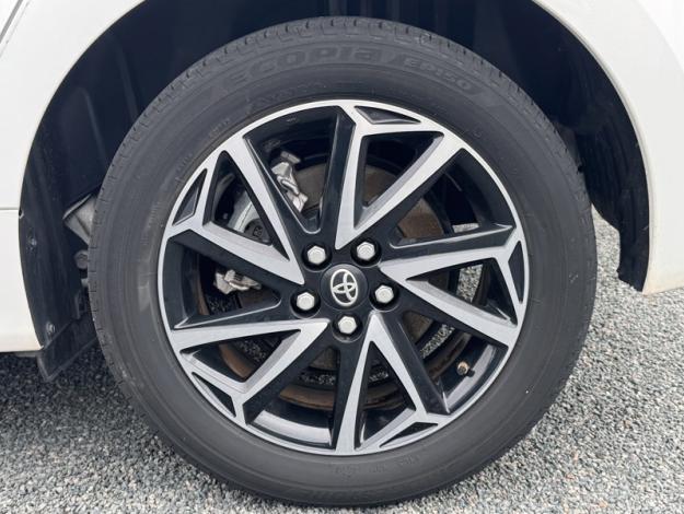 TOYOTA Yaris Hybride 116h Design / Pack Confort  