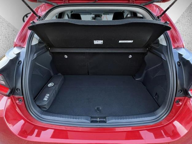 TOYOTA Yaris Hybride 116h Design / Pack confort  1.5 116 ch 