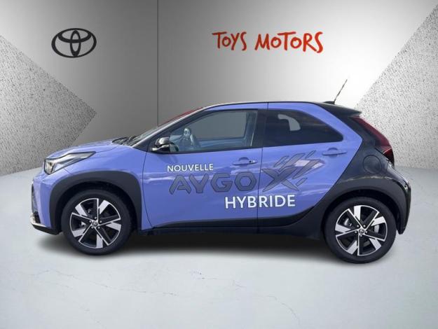 TOYOTA Aygo X Hybride 116h Graphic  