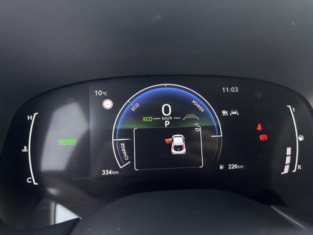 TOYOTA Aygo X Hybride 116h Graphic  