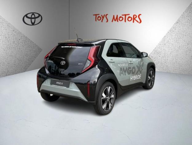 TOYOTA Aygo X Hybride 116h Graphic  