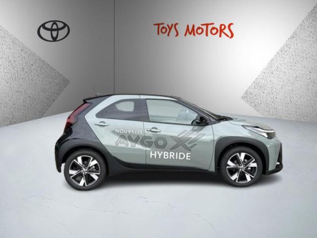 TOYOTA Aygo X Hybride 116h Graphic  