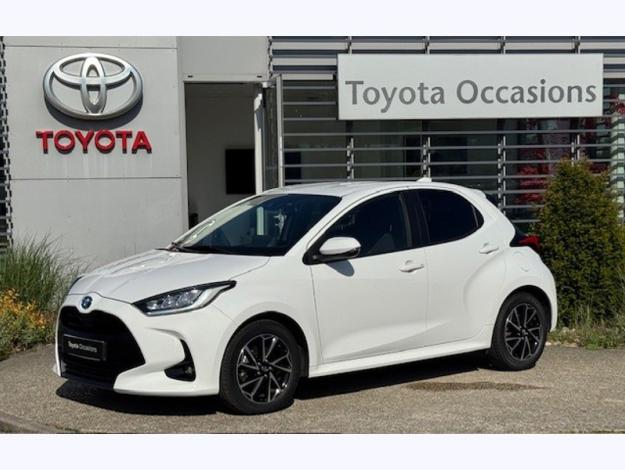 TOYOTA Yaris 116h Design  