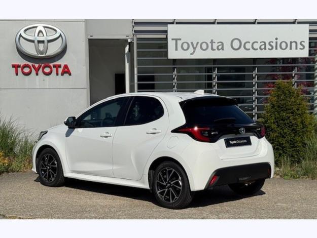 TOYOTA Yaris 116h Design  