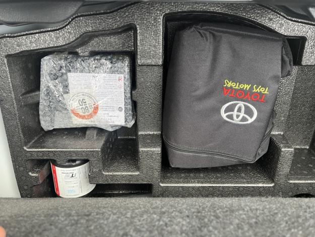 TOYOTA Yaris Hybride 116h Design  