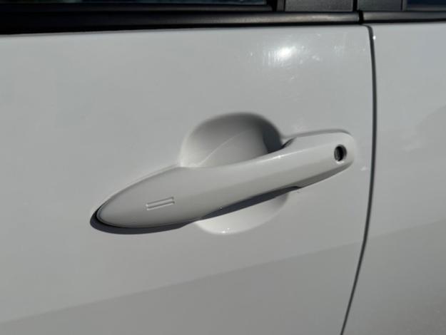 TOYOTA Yaris 116h Design  