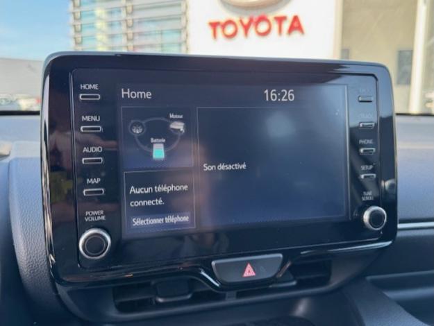 TOYOTA Yaris 116h Design  