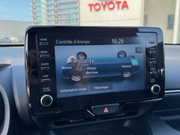 TOYOTA Yaris 116h Design  