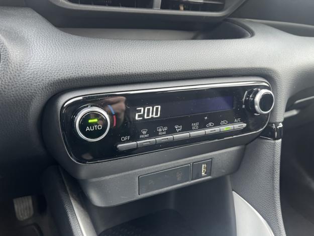 TOYOTA Yaris Hybride 116h Design  