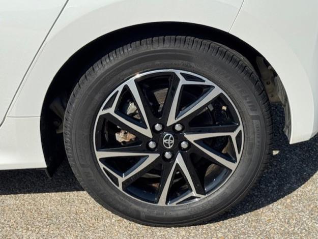 TOYOTA Yaris 116h Design  