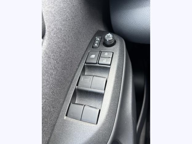 TOYOTA Yaris Cross 1.5 HYBRID 116H DESIGN   