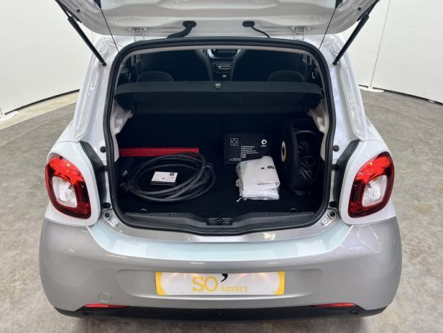 SMART forfour electric drive / EQ passion  82 ch 