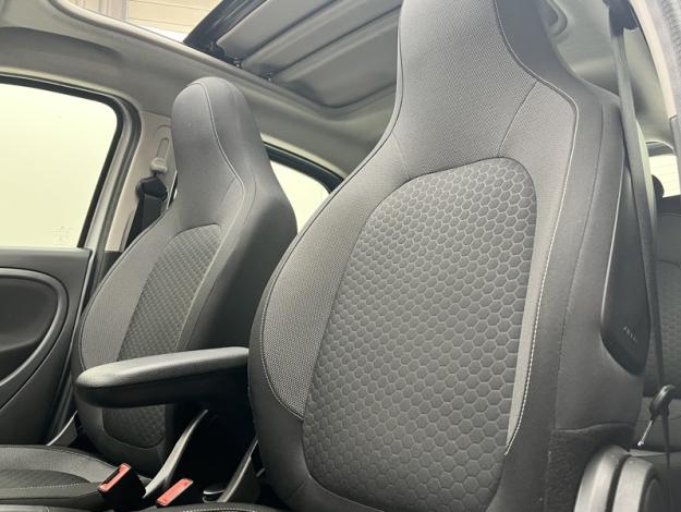 SMART forfour electric drive / EQ passion  82 ch 