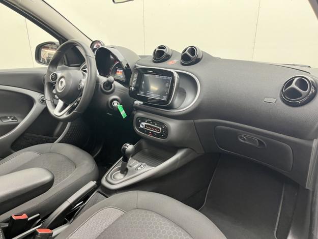 SMART forfour electric drive / EQ passion  82 ch 