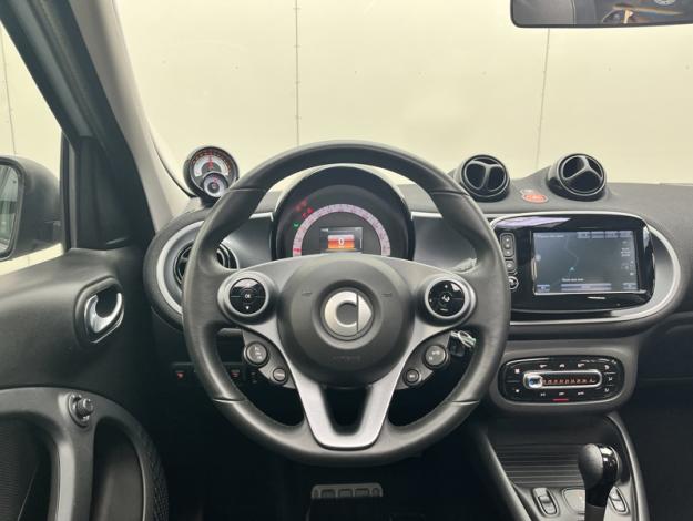 SMART forfour electric drive / EQ passion  82 ch 