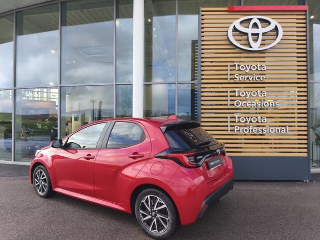 TOYOTA Yaris Hybride 116h Design  