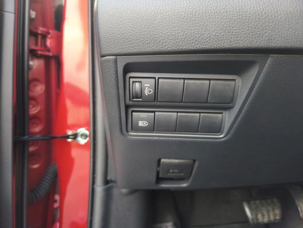 TOYOTA Yaris Hybride 116h Design  