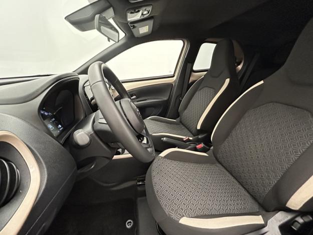 TOYOTA Aygo X 1.0 VVT-i 72 Design  