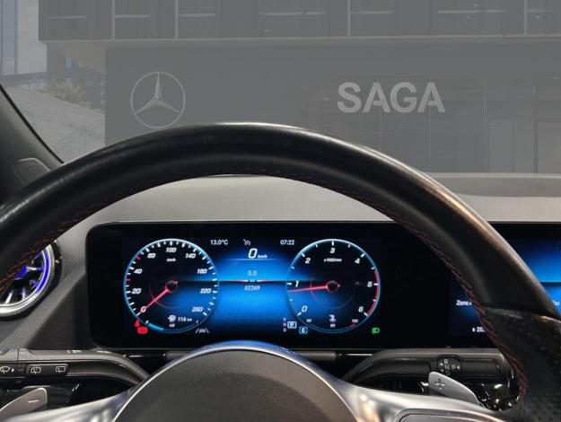 MERCEDES-BENZ GLA GLA 180 d