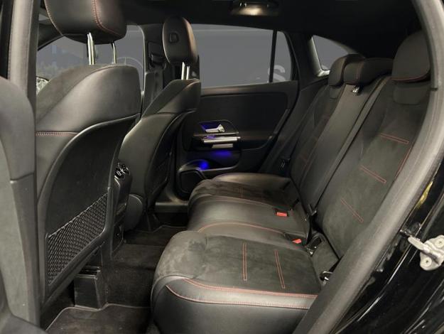 MERCEDES-BENZ GLA GLA 180 d