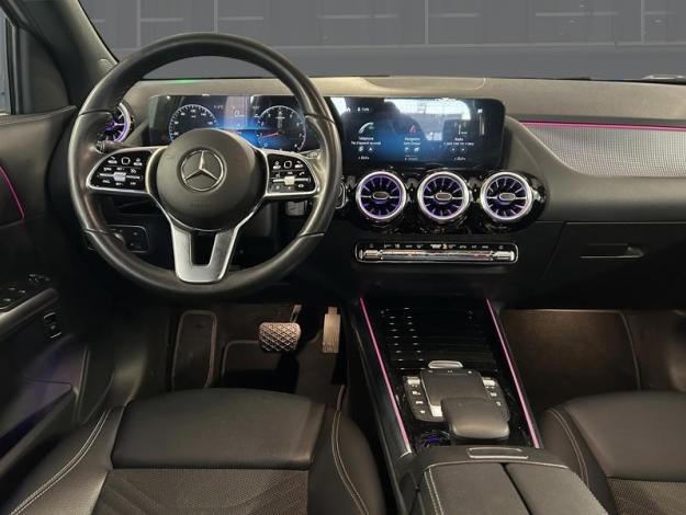 MERCEDES-BENZ GLA 200 Progressive  